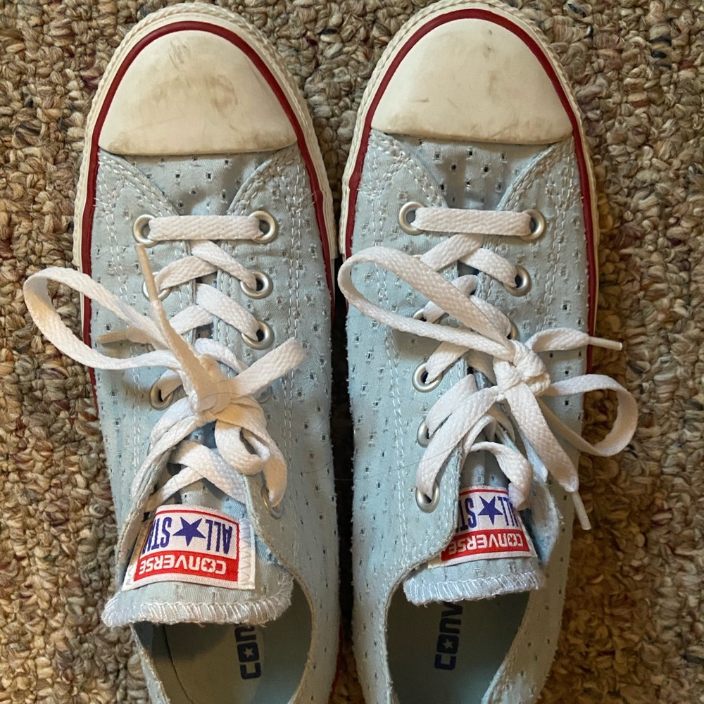 Women’s vintage converse